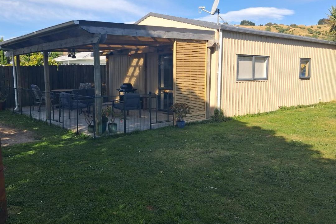 Paraparaumu Apartment | Private Studio providing a comfortable space