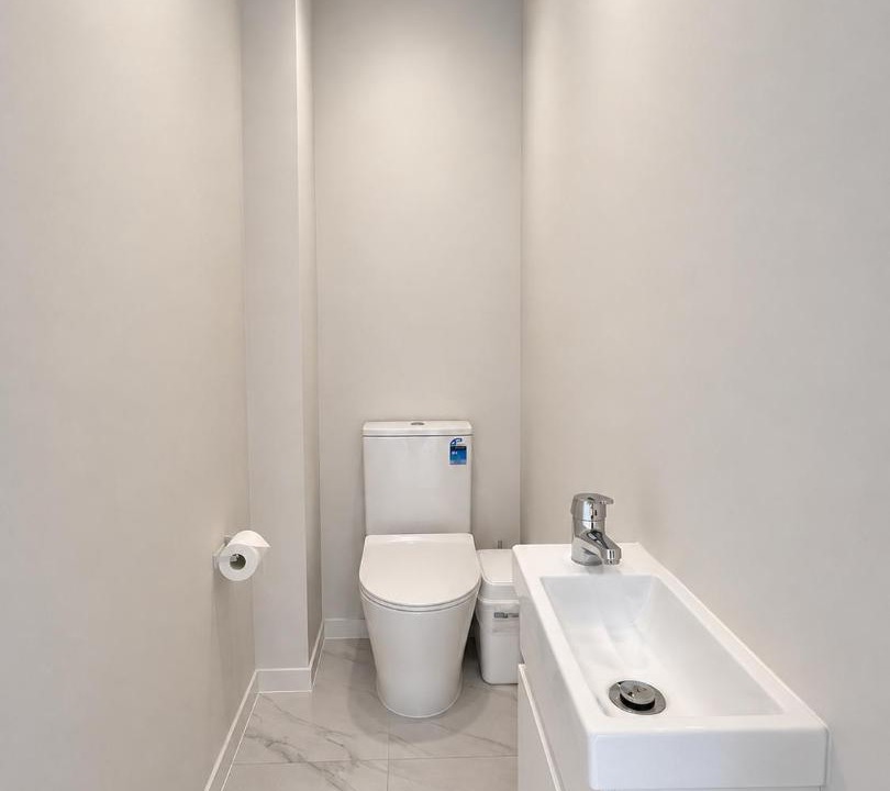Auckland House | Elegant 4BR Home & Weekly & Monthly Deals Near SH20
