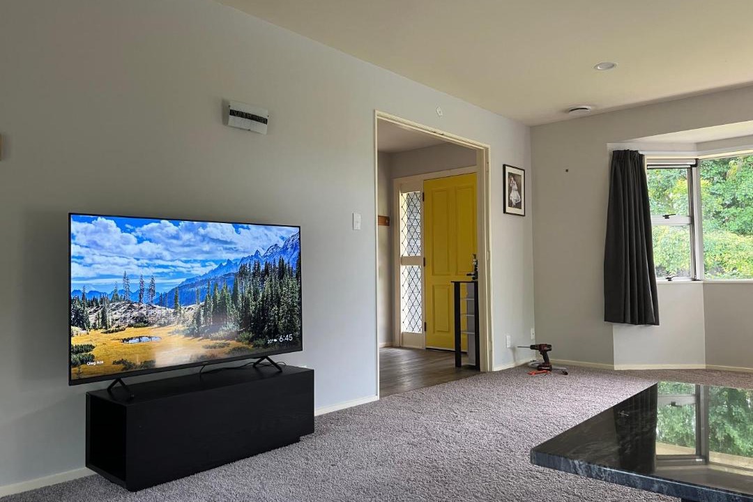 Waikato District Villa | Greenhill Country Stay - Private Pool & Hot Spa Pool & Fireplace