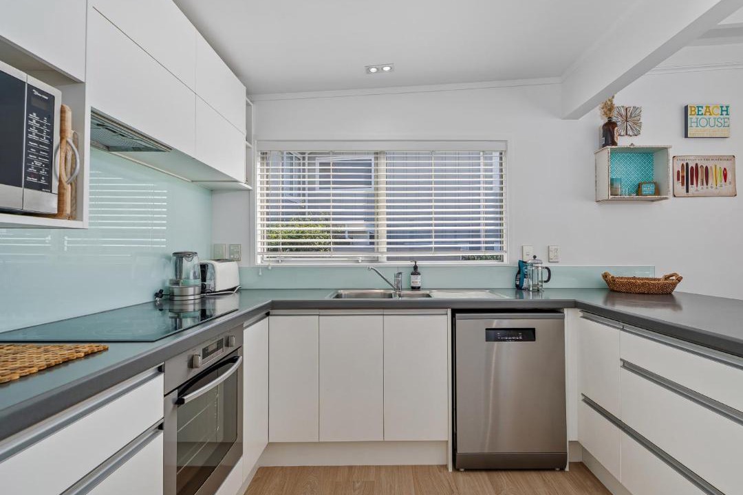Whangamata House | Beachfront Beauty - Whangamata Beachfront Home