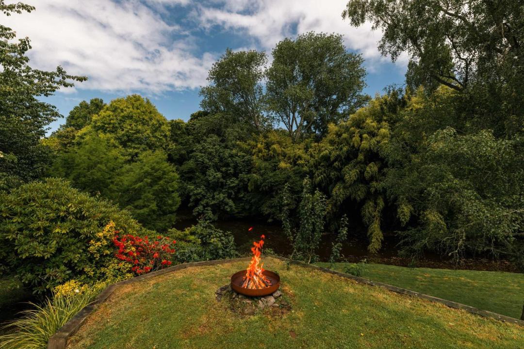 Hamurana Hotel | Hana Lodge