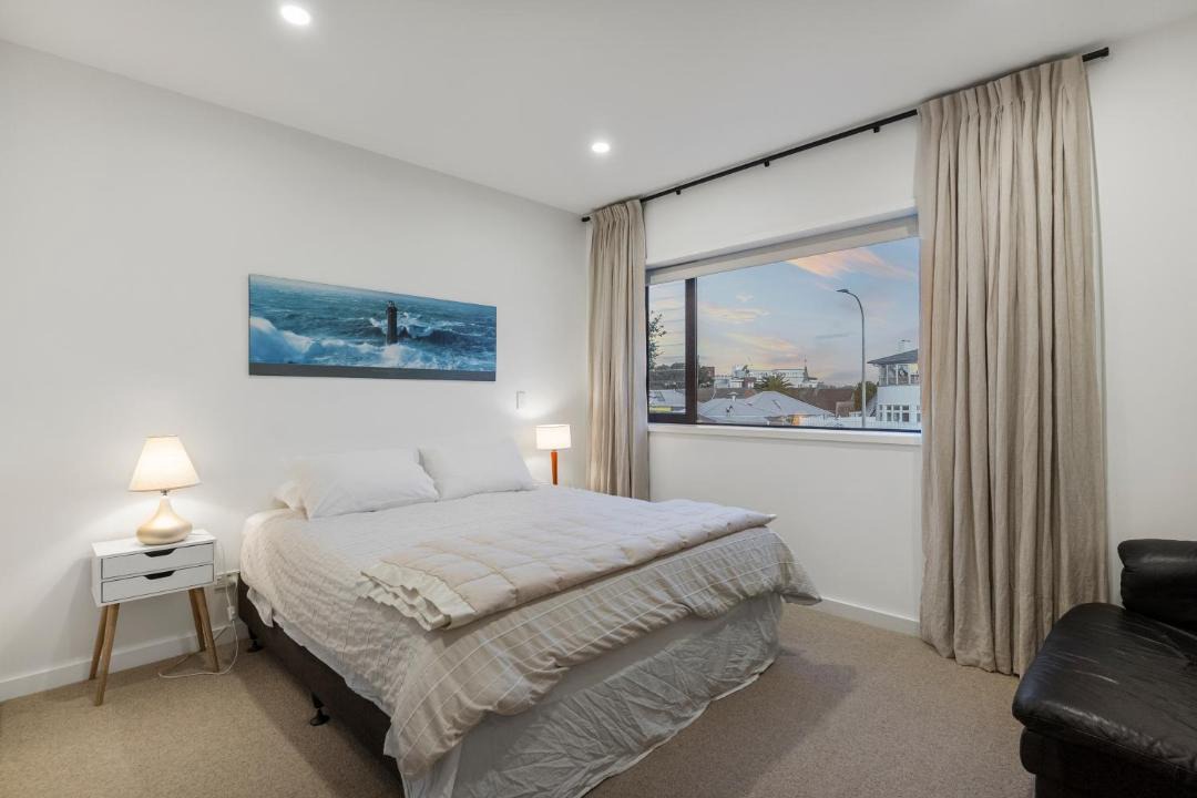 Grey Lynn Apartment | Stylish Townhouse