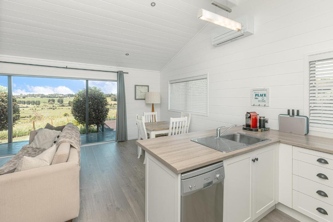 Wairoa House | Hideaway Cottage, Tauranga, so close to Bethlehem & Mount Maunganui
