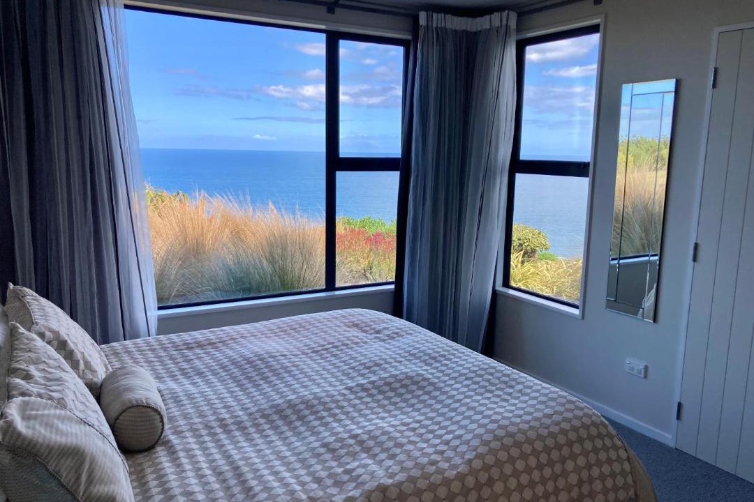 St. Clair Bed & Breakfast | Oceanview Haven B&B