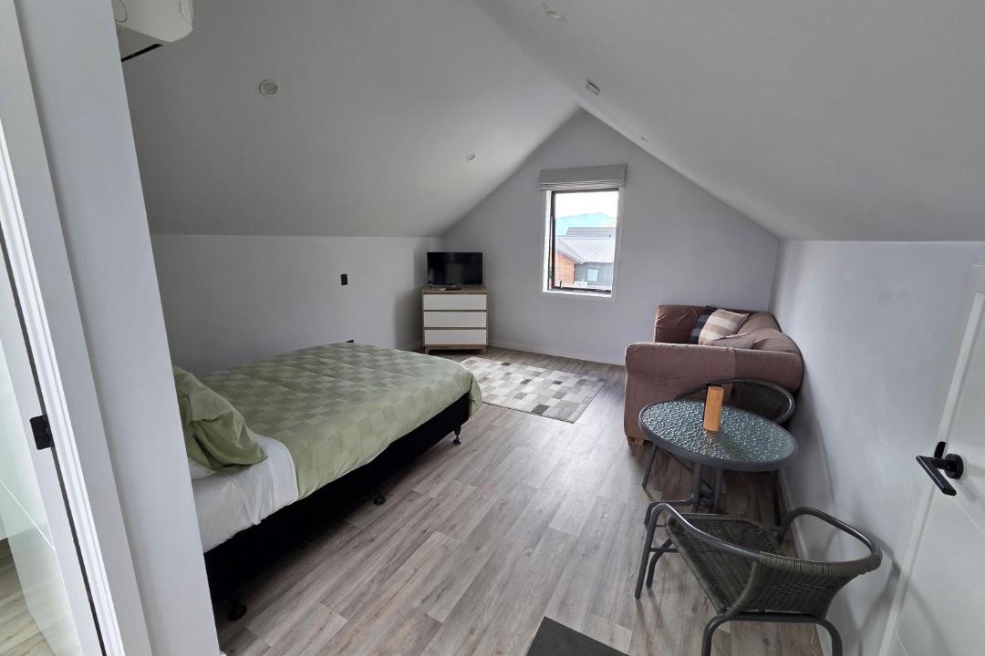 Kawarau Falls Apartment | Great Warm Studio Unit