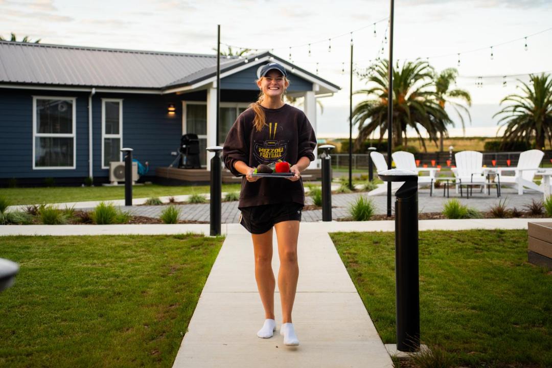 Waitakaruru Resort | Tasman Holiday Parks - Miranda