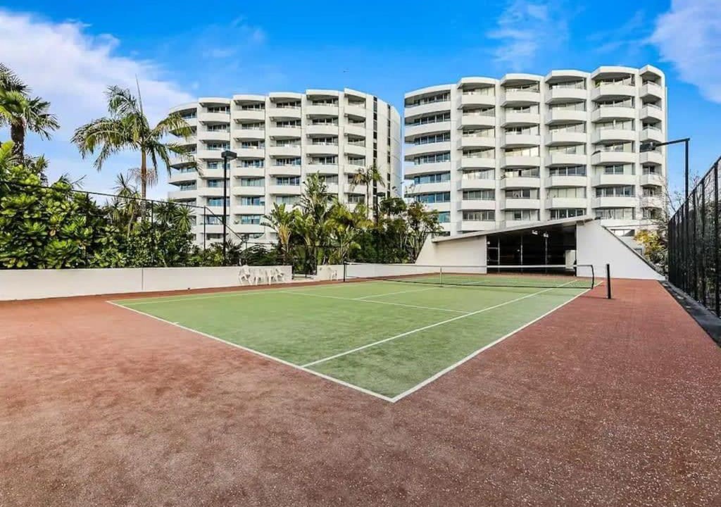 Parnell Apartment | Lovely Apartment - Gym & Parking by Zodiak Stays