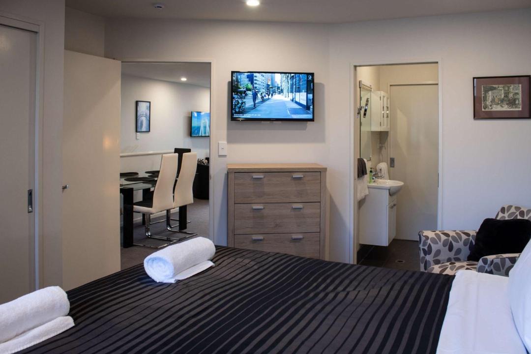 Rewa Apartment | The Strandon - loft style central apartment