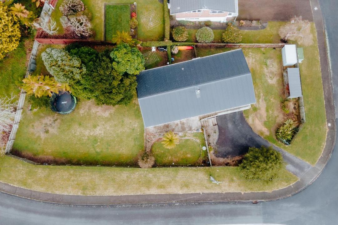Rotorua House | 3 Bedroom House Rotorua Fully Fenced & Secure