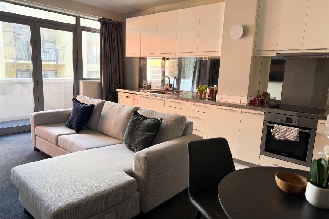 Te Aro Apartment | Elegant City Central Living