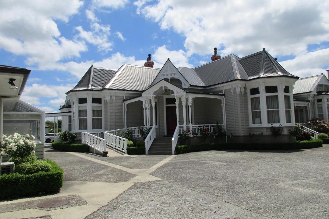 Cambridge Hotel | Valmai House & Motel Cambridge
