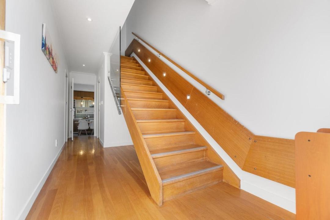 Hamilton East Apartment | D-Street Retreat - Hamilton