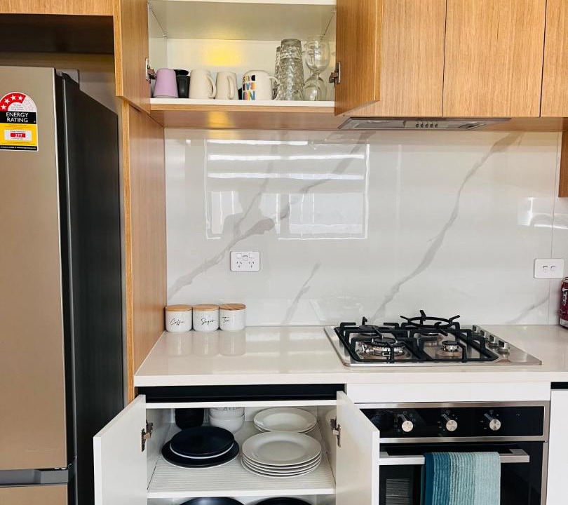 Hamilton Apartment | Lovely home, 3 bedrooms 4 beds, Close to hospital
