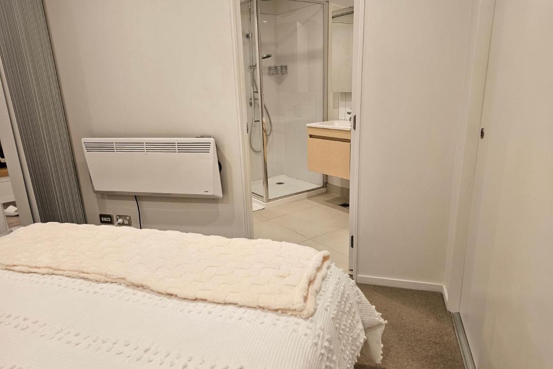 Auckland Central Business District Apartment | Cosmo Quarters - City Apartment with Pool & Spa