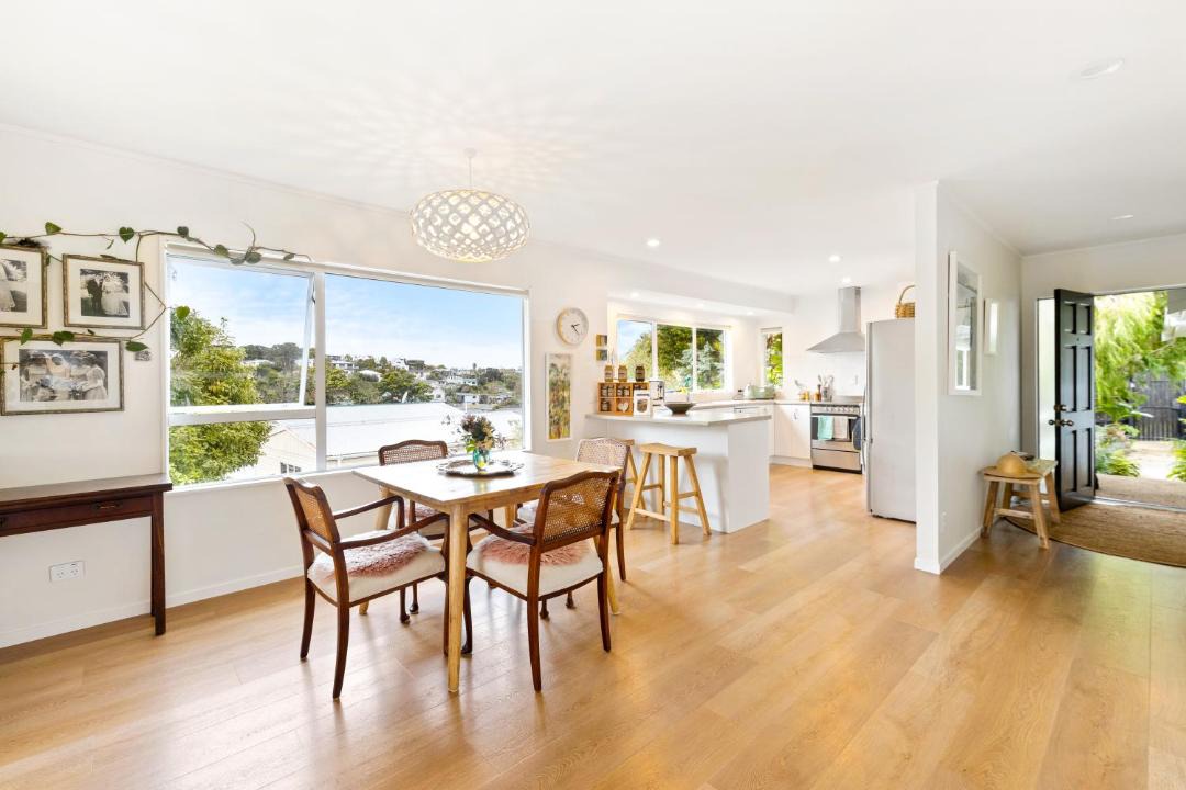 Stanmore Bay Apartment | Peaceful Oasis in the heart of Stanmore Bay