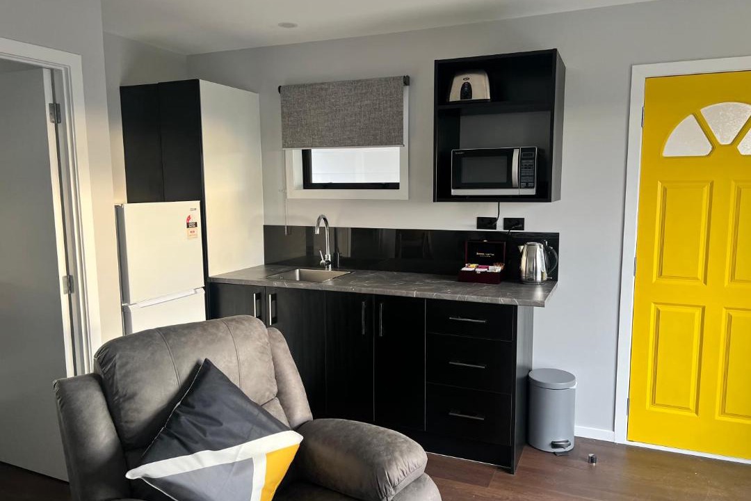 Waitahanui Hotel | Windsor Motel