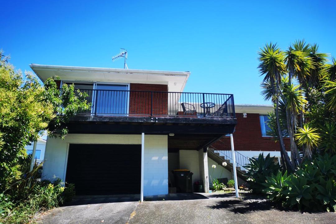 Hillcrest House | Sunshine hillcrest home