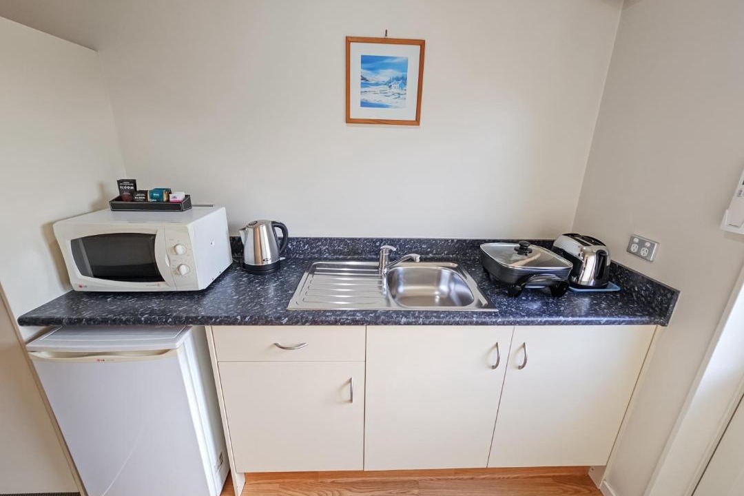 Gisborne Hotel | Captain Cook Motor Lodge