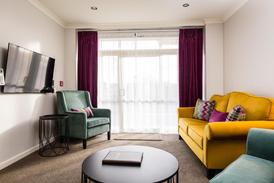 Napier Hotel | Pebble Beach Motor Inn