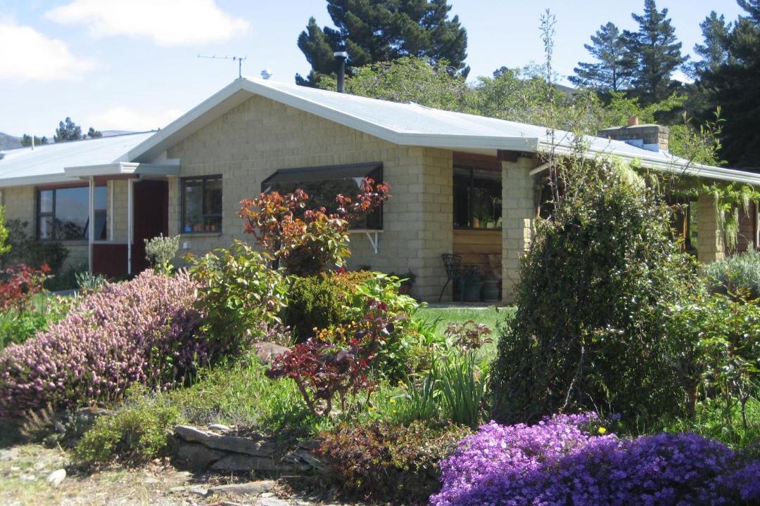 Lowburn Bed & Breakfast | Lesley's Bed and Breakfast
