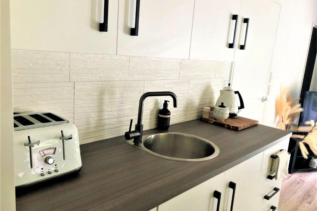 Hamilton House | Robyn's Retreat