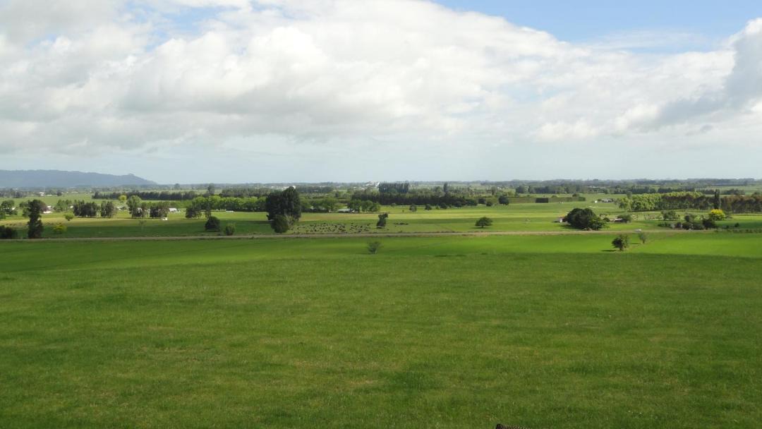 Te Teko Bed & Breakfast | Secret Lake Farmstay