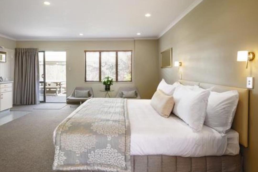 Westshore Hotel | ASURE Fairley Lodge