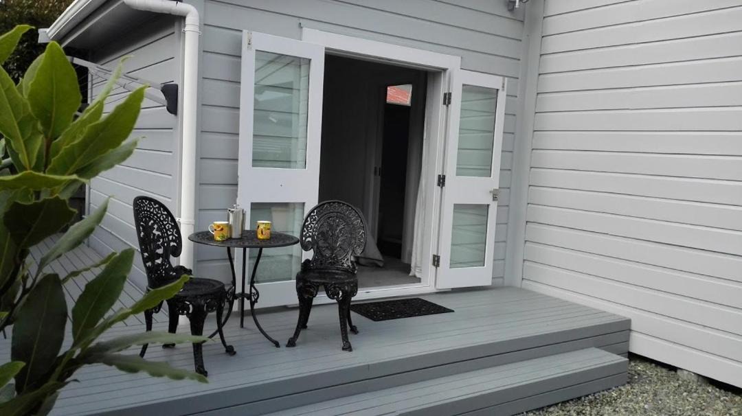 Nelson House | Villa on Milton