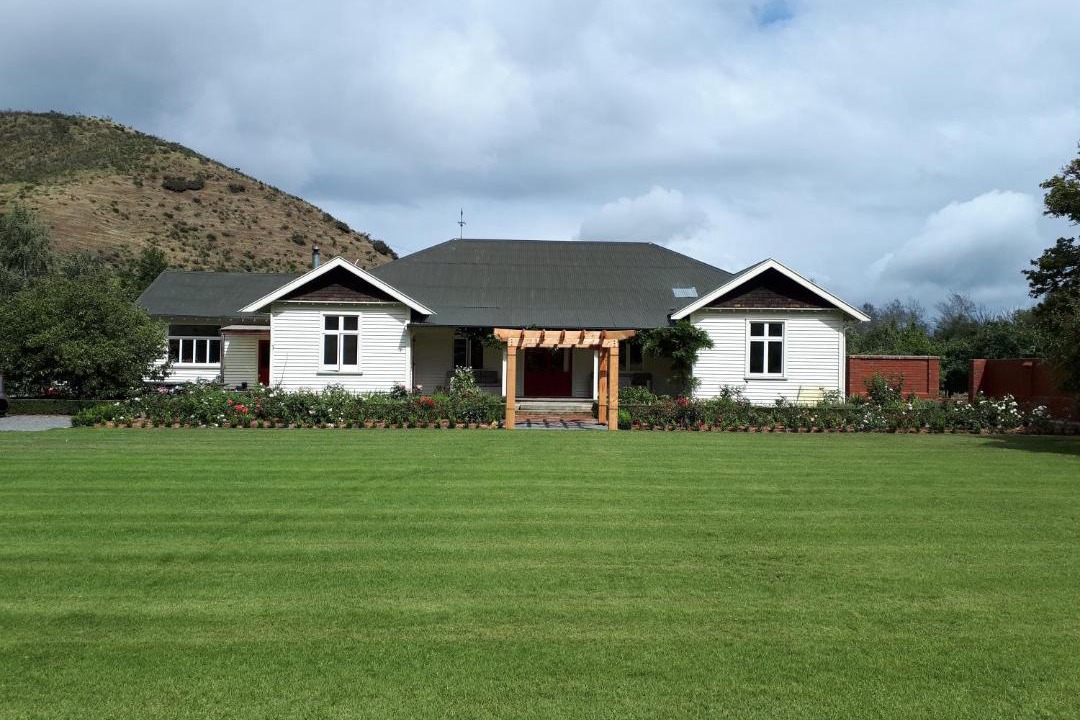 Hurunui Bed & Breakfast | Hurunui Homestead Bed and Breakfast