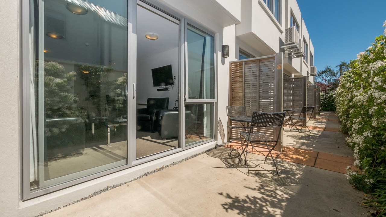 Photo of Patio Balcony in Christchurch City Centre