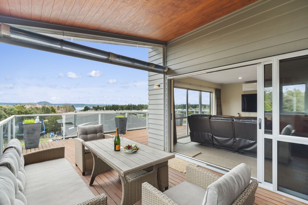 Photo of Patio Balcony in Nukuhau