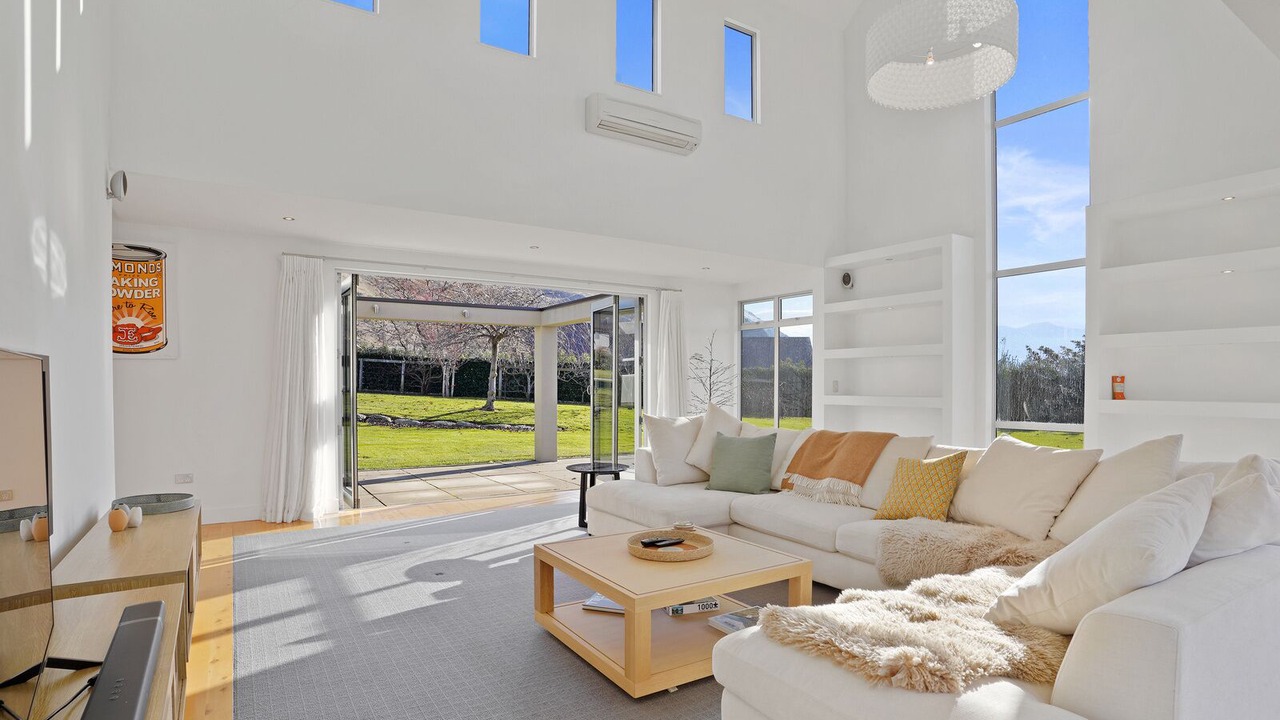 Photo of Livingroom in Wanaka