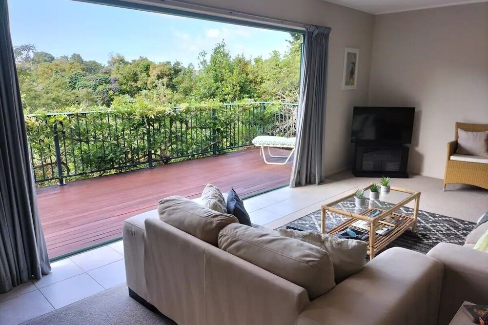 Photo of Livingroom in Opua