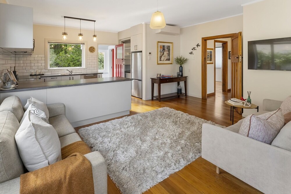 Photo of Livingroom in Nelson South