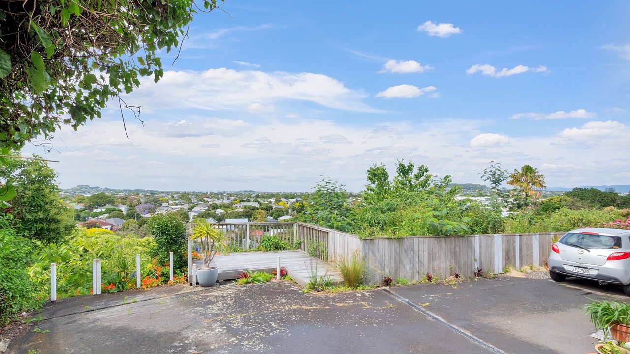 Photo of Others in Mount Eden