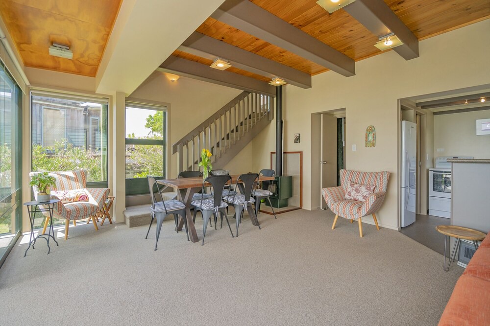 Photo of Livingroom in Cooks Beach