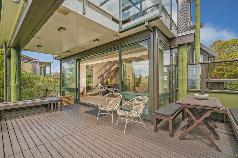 Photo of Patio Balcony in Cooks Beach