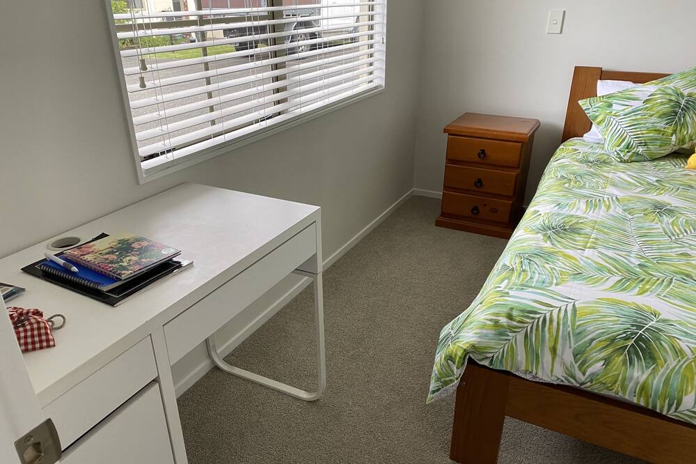 Photo of Bedroom in Papamoa Beach