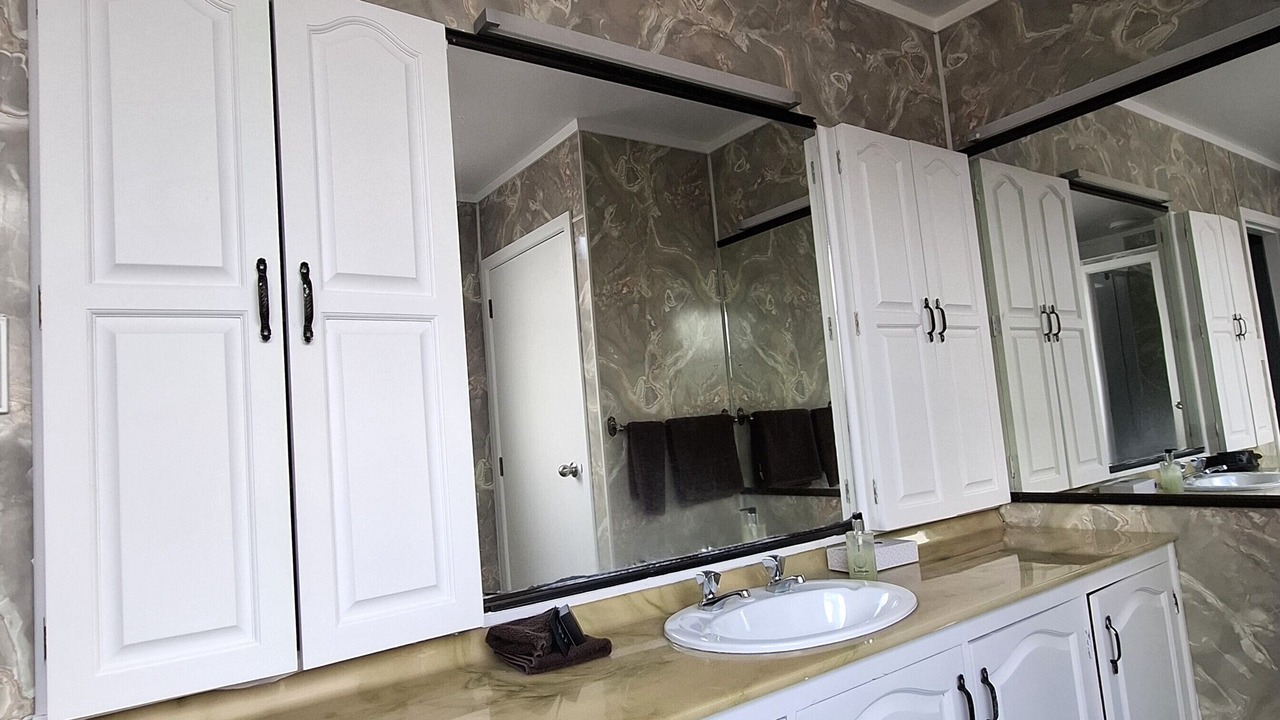 Photo of Bathroom in Hamilton North
