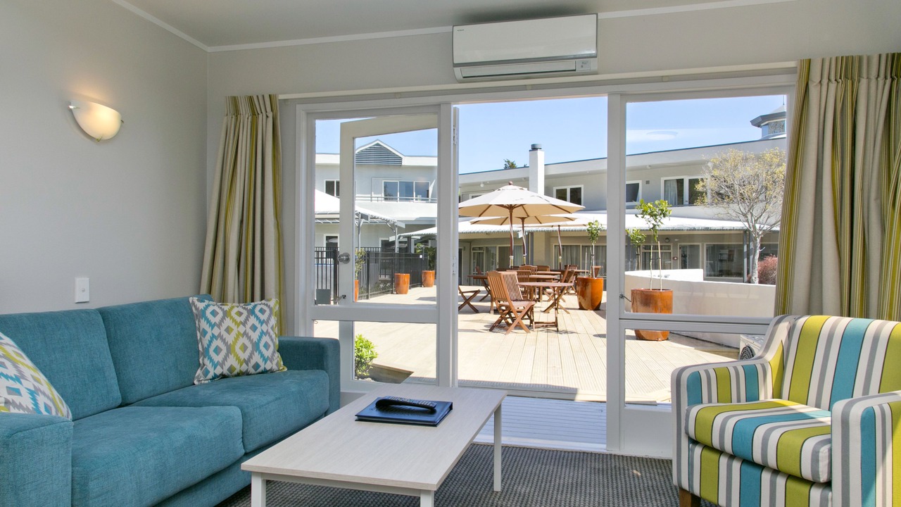 Photo of Livingroom in Two Mile Bay