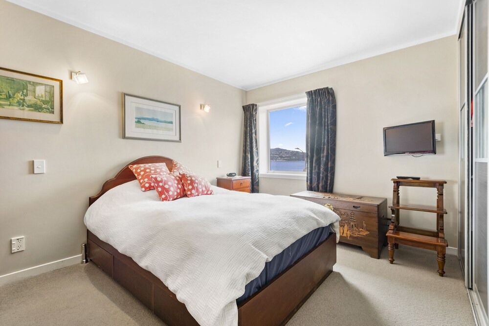 Photo of Bedroom in Oriental Bay