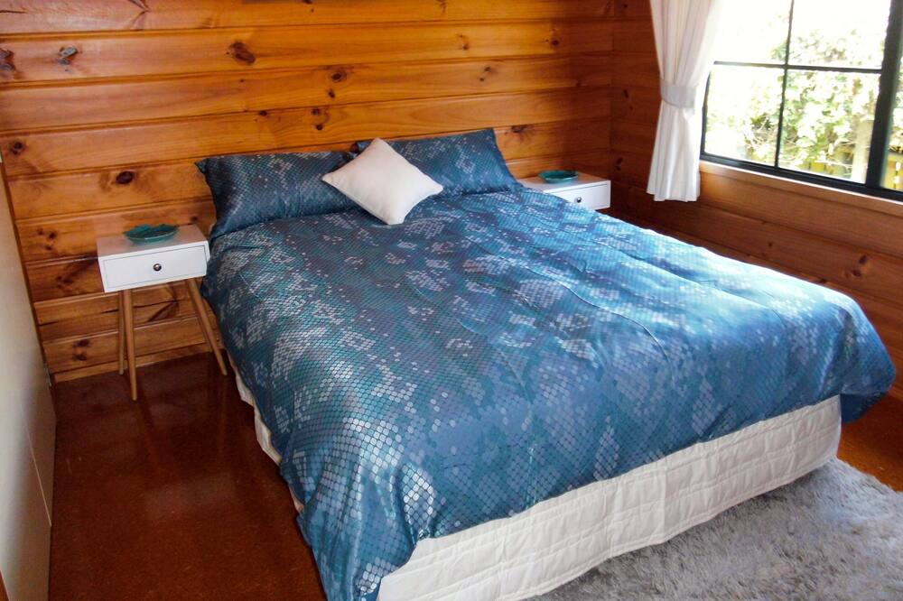 Photo of Bedroom in Rings Beach