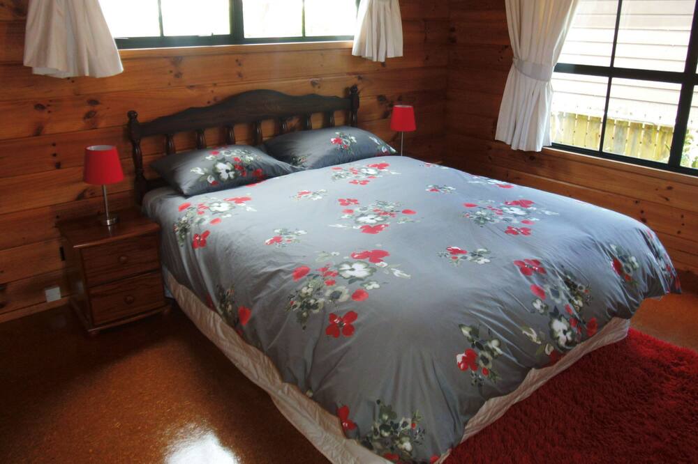 Photo of Bedroom in Rings Beach