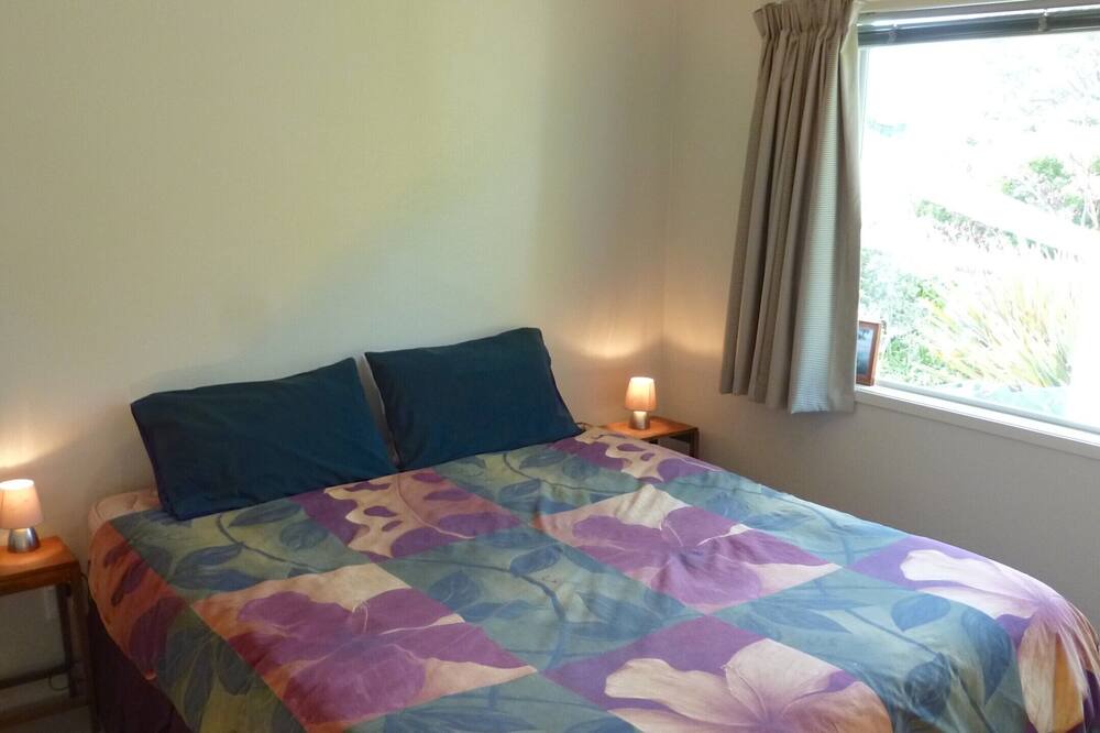 Photo of Bedroom in Rings Beach