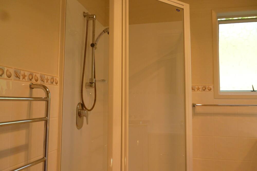 Photo of Bathroom in Rings Beach