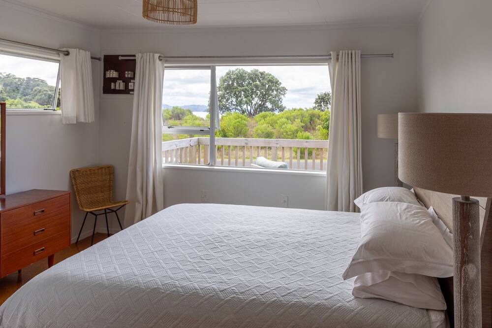 Photo of Bedroom in Cooks Beach