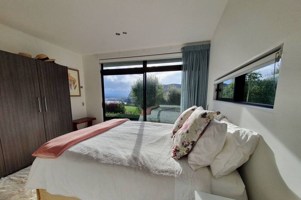 Photo of Bedroom in North Island
