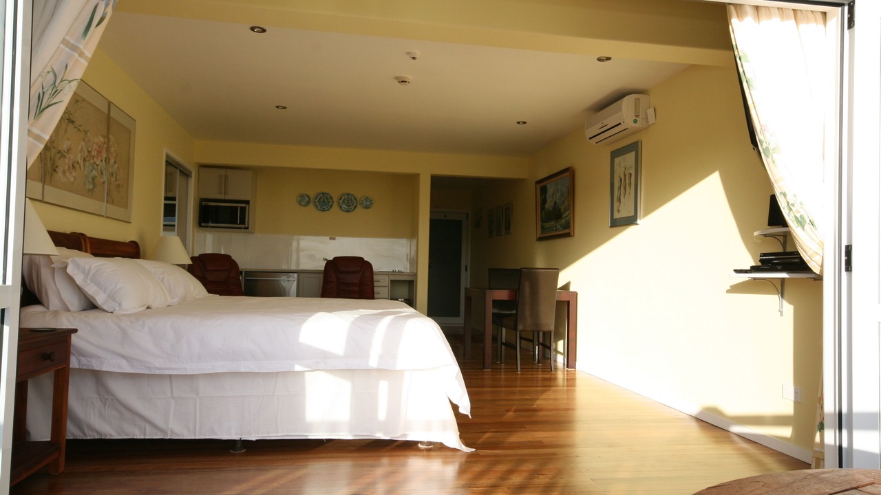 Photo of Bedroom in Russell