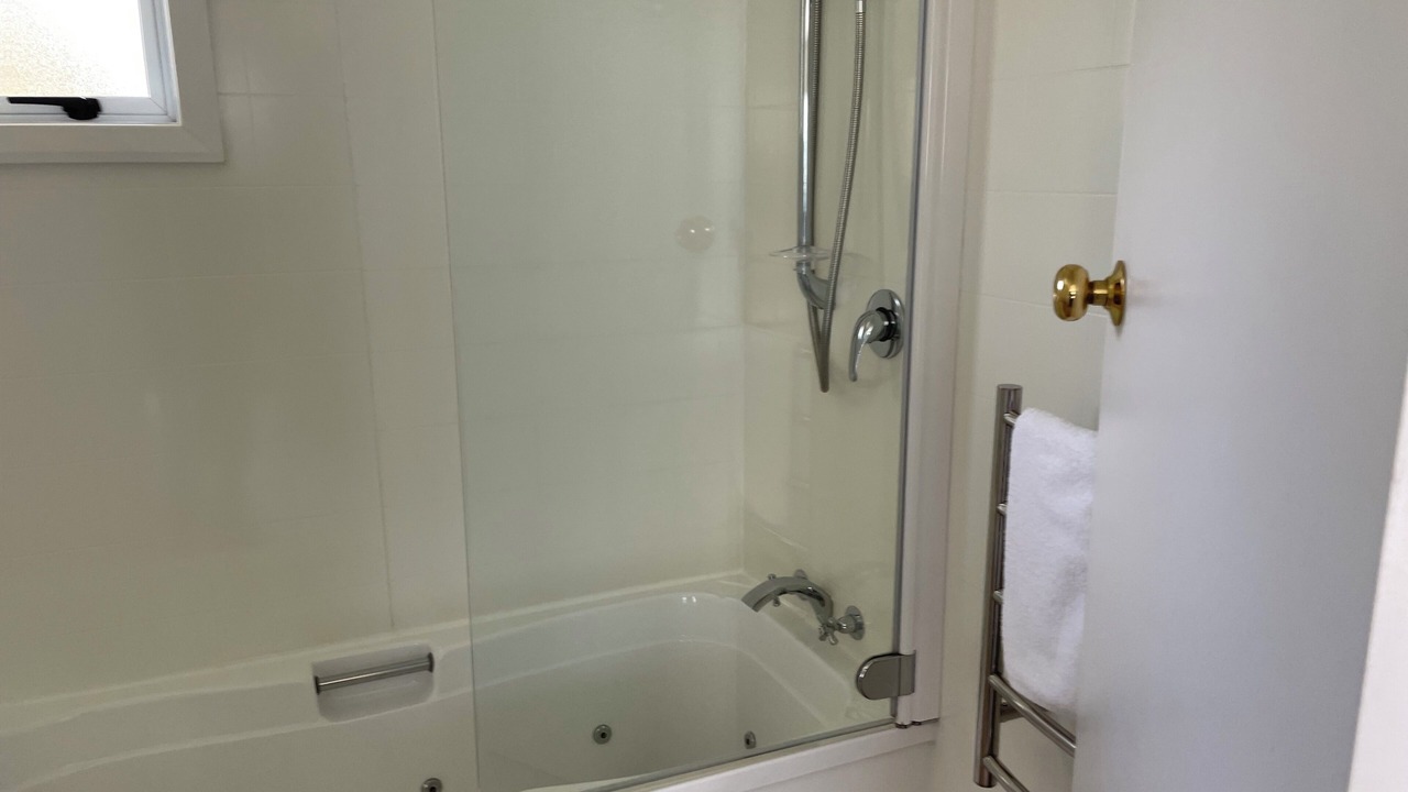 Photo of Bathroom in Murchison