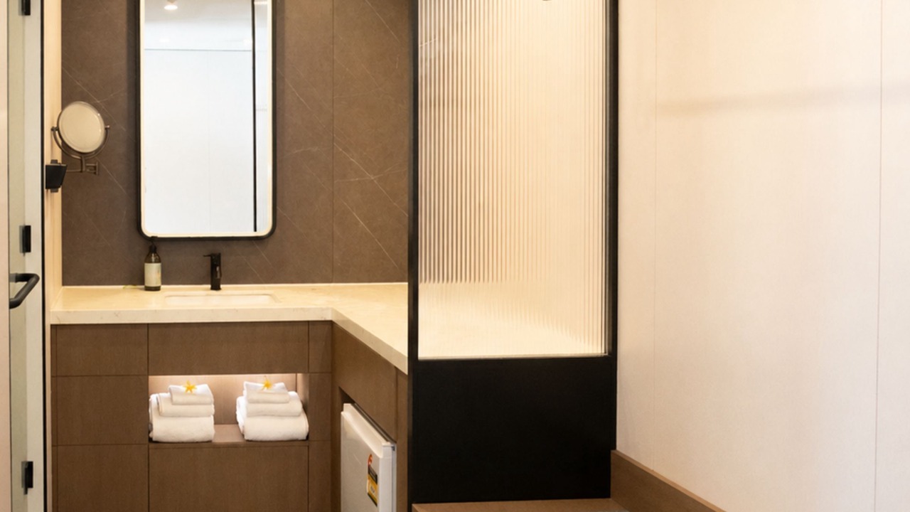 Photo of Bathroom in Omapere